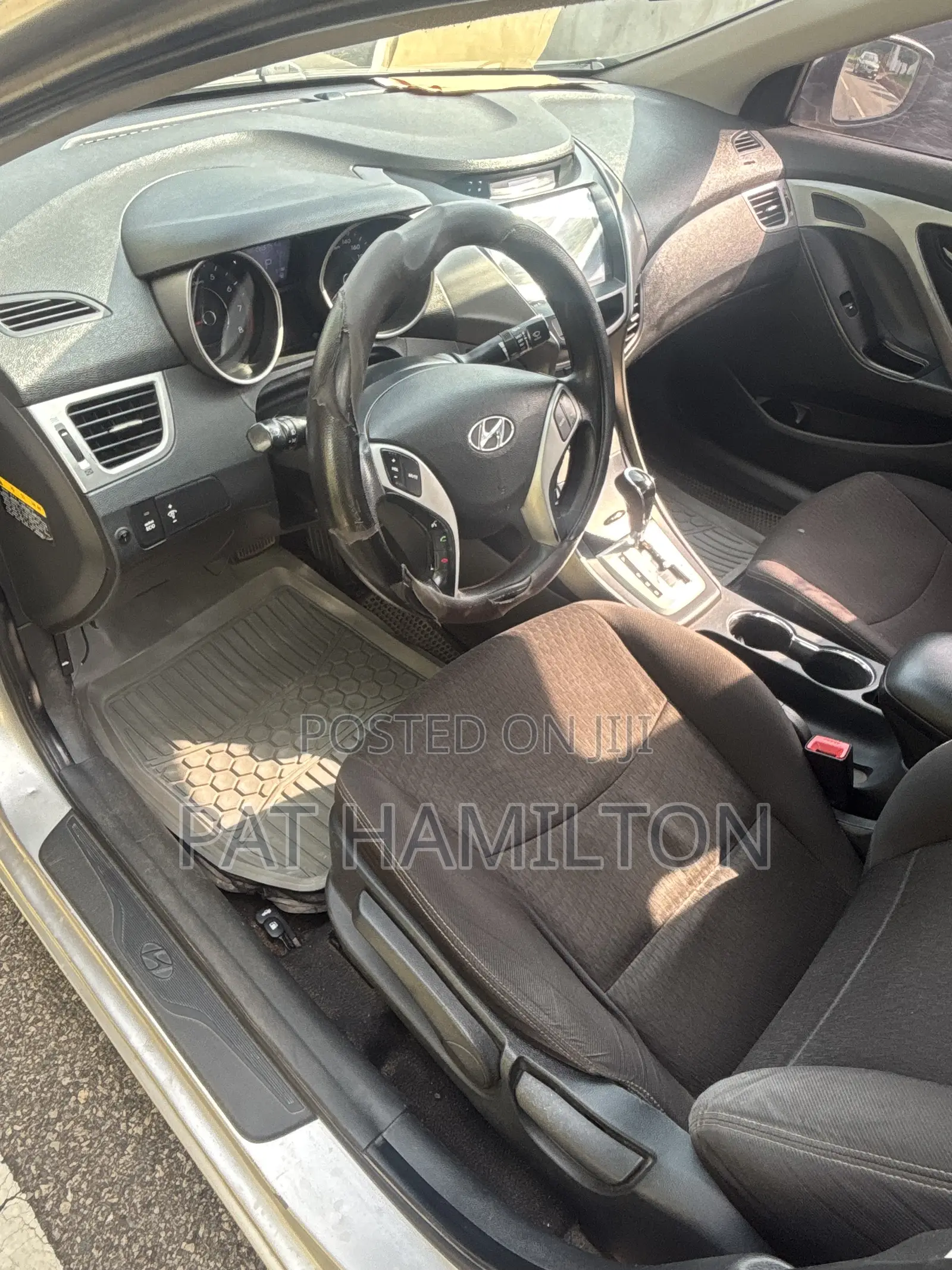 Hyundai Avante 2010 Silver