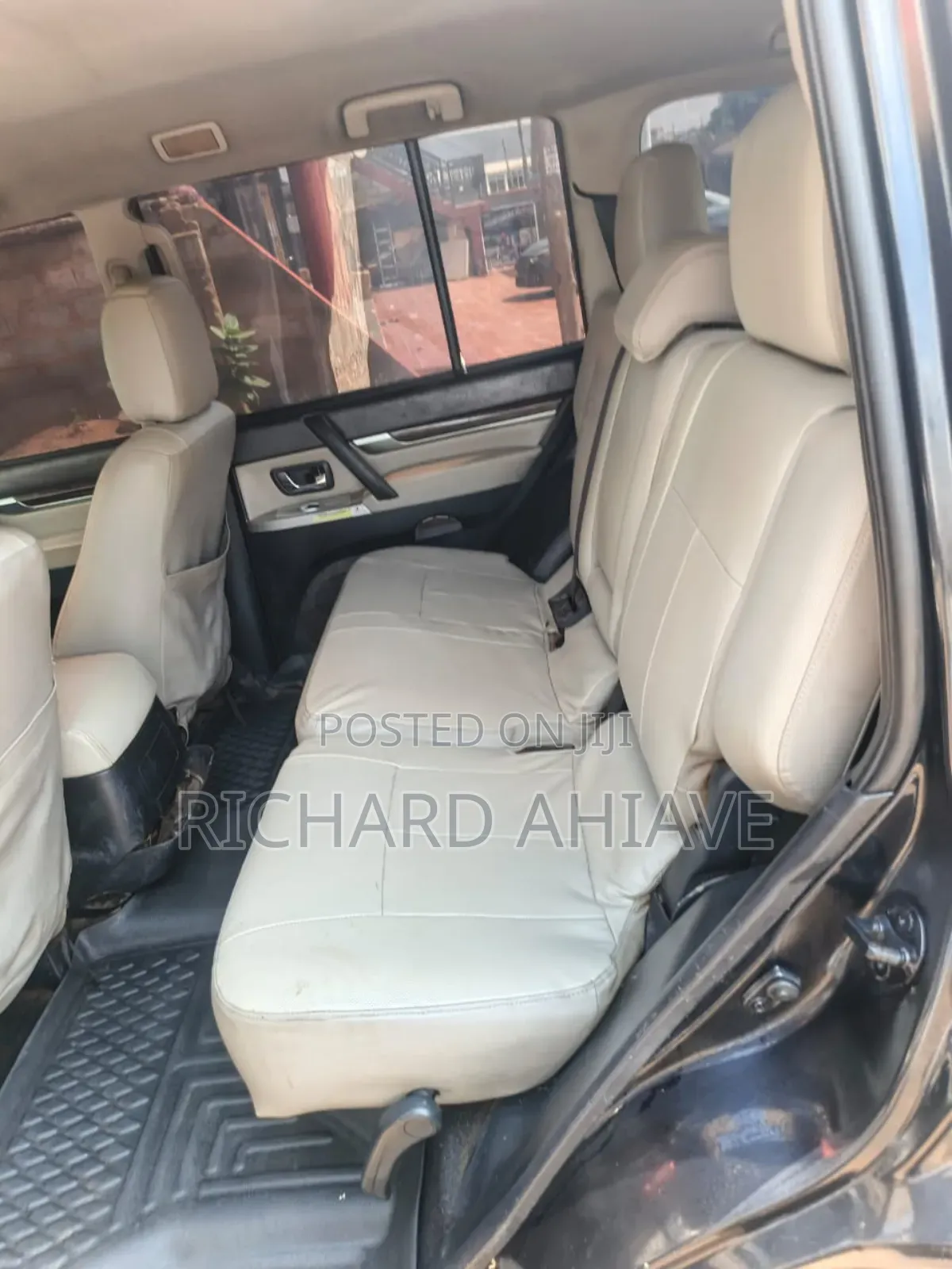 Mitsubishi Pajero 3.0 2010 Black