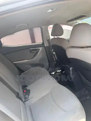 Hyundai Elantra SE 4dr Sedan (1.8L 4cyl 6M) 2014 Silver