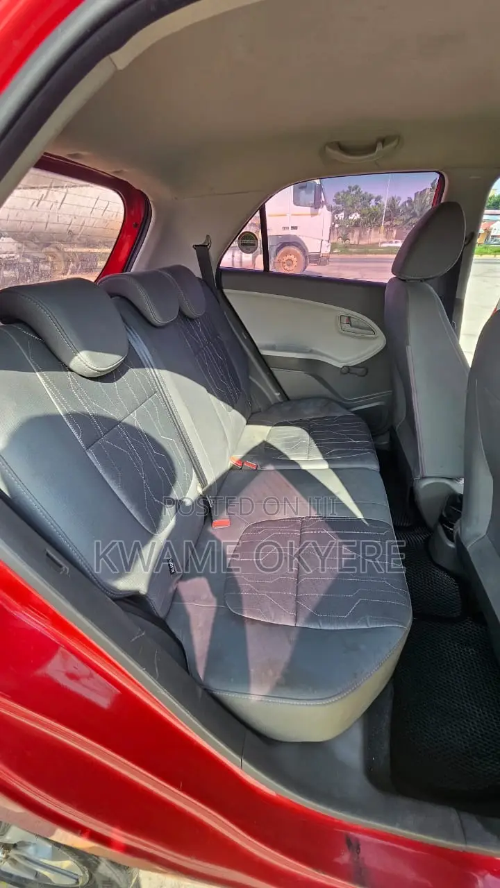 Kia Morning 2015 Red