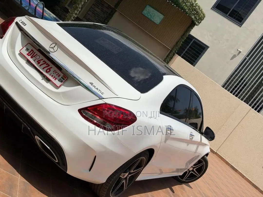 Mercedes-Benz C300 Luxury 4Matic Sedan AWD (2.0L 4cyl 7A) 2016 White