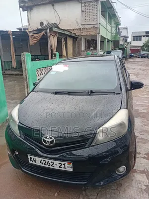 Toyota Vitz 2014 Black