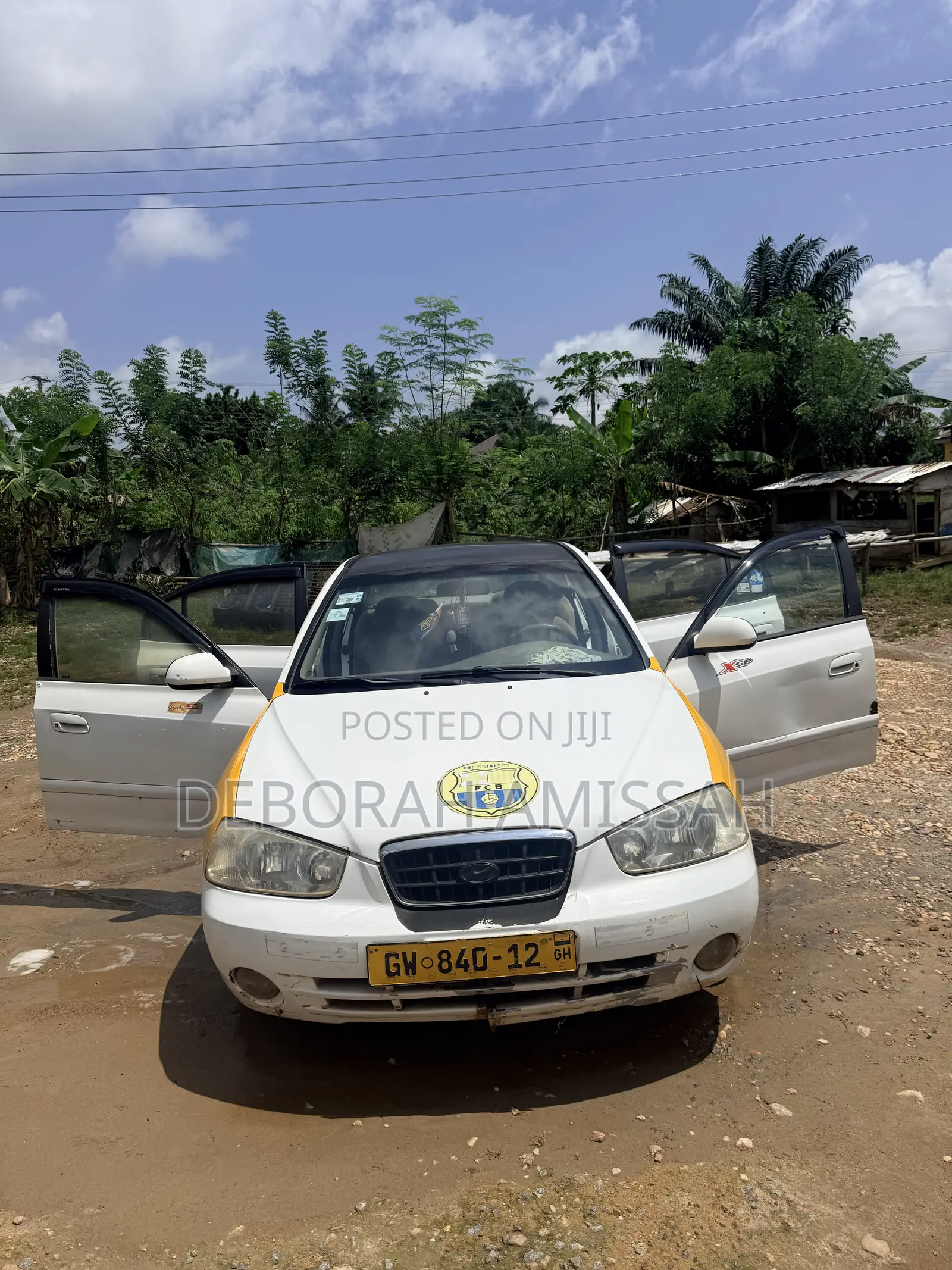 Hyundai Elantra GT 2002 White