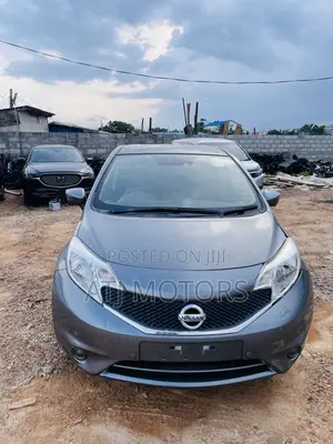 Honda Fit EX 4dr Hatchback (1.5L 4cyl CVT) 2015 Gray