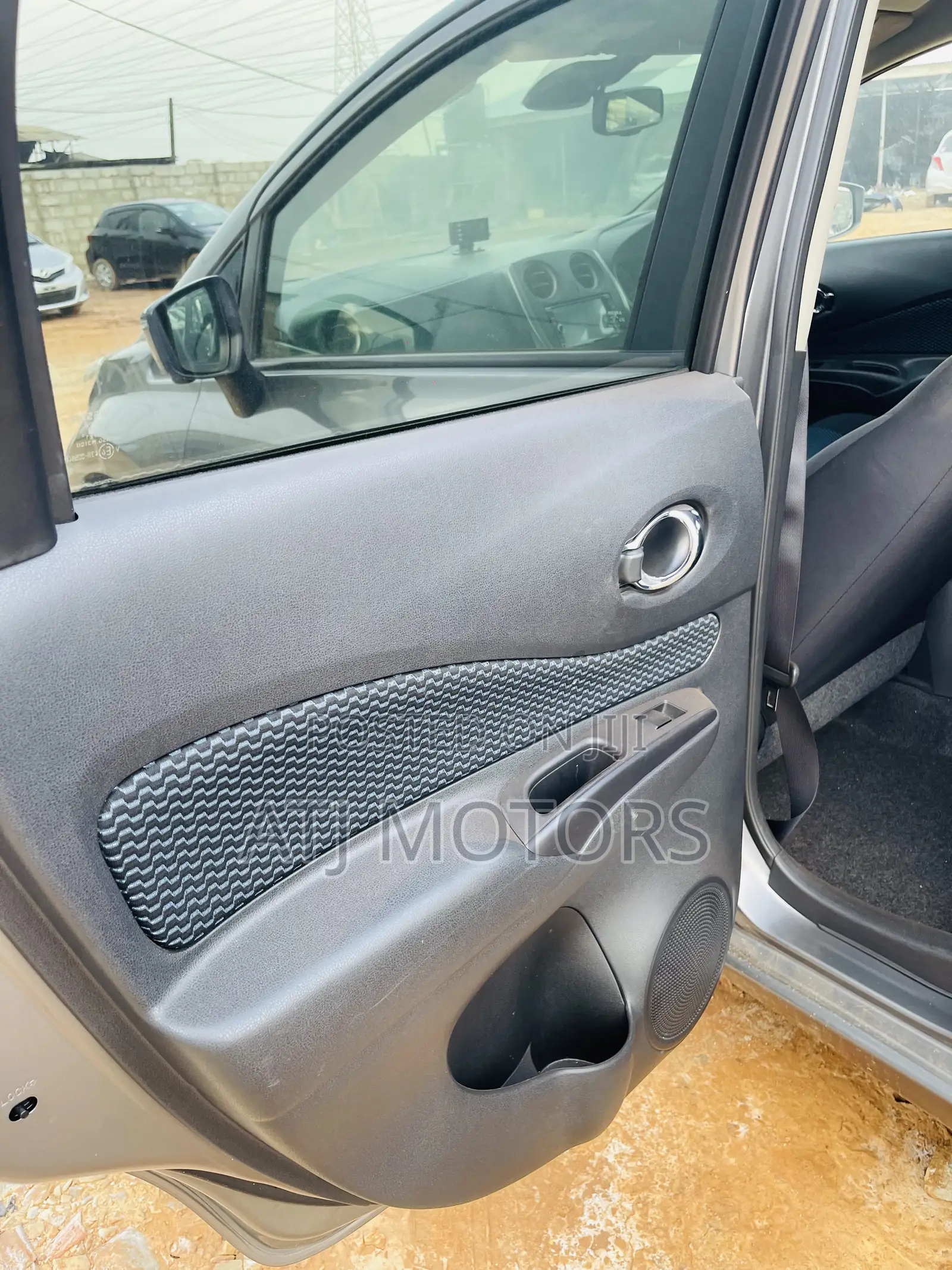 Honda Fit EX 4dr Hatchback (1.5L 4cyl CVT) 2015 Gray