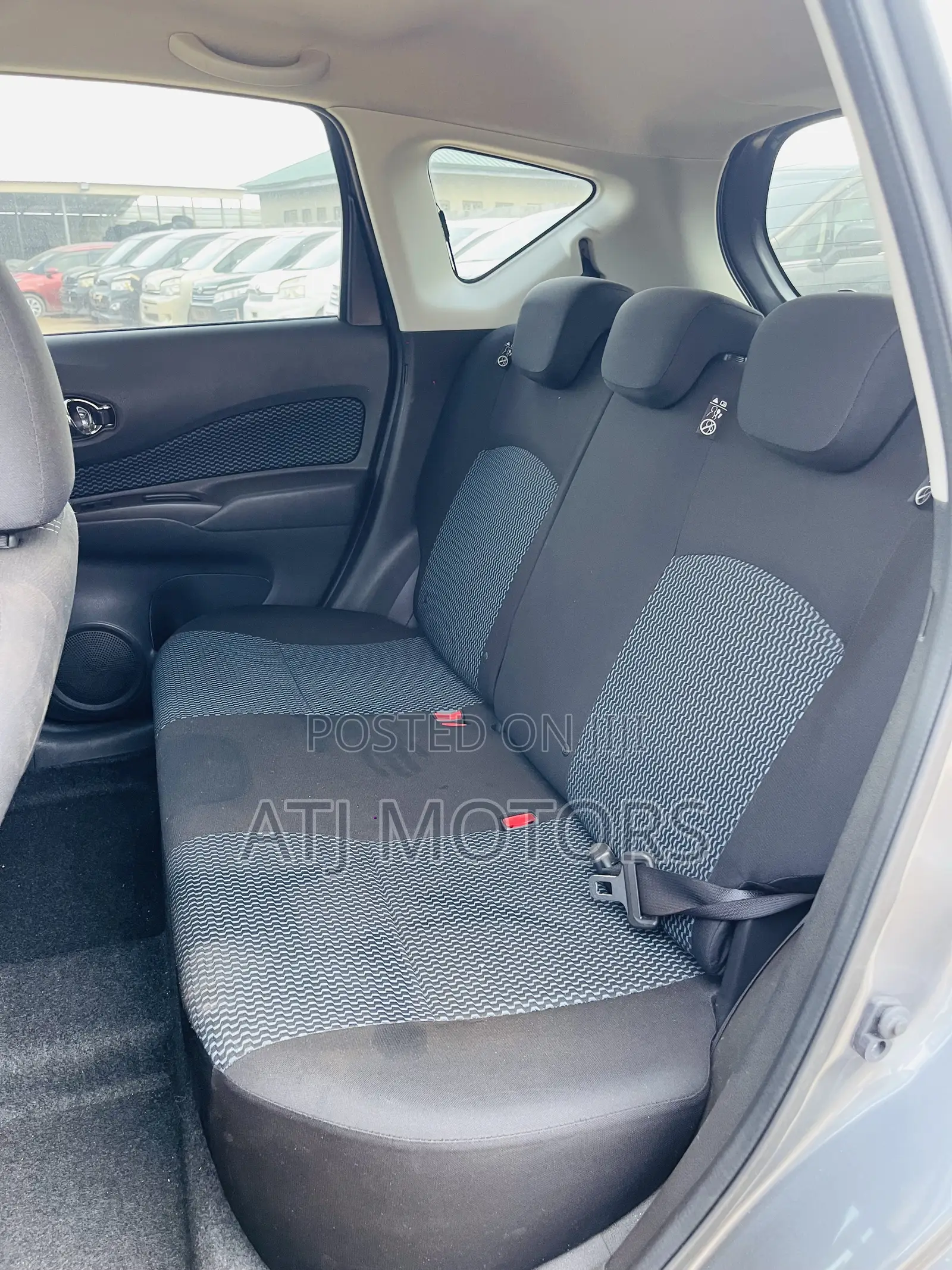Honda Fit EX 4dr Hatchback (1.5L 4cyl CVT) 2015 Gray