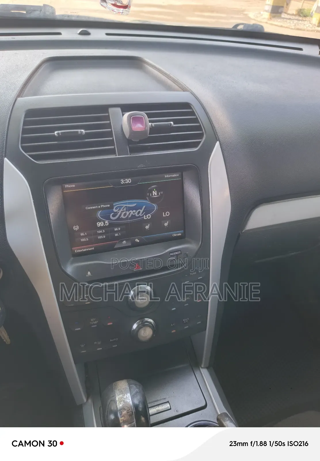 Ford Explorer XLT 4dr 4x4 (3.5L 6cyl 6A) 2013 White