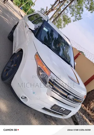 Ford Explorer XLT 4dr 4x4 (3.5L 6cyl 6A) 2013 White