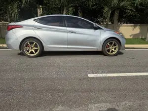 Hyundai Avante 2011 Silver