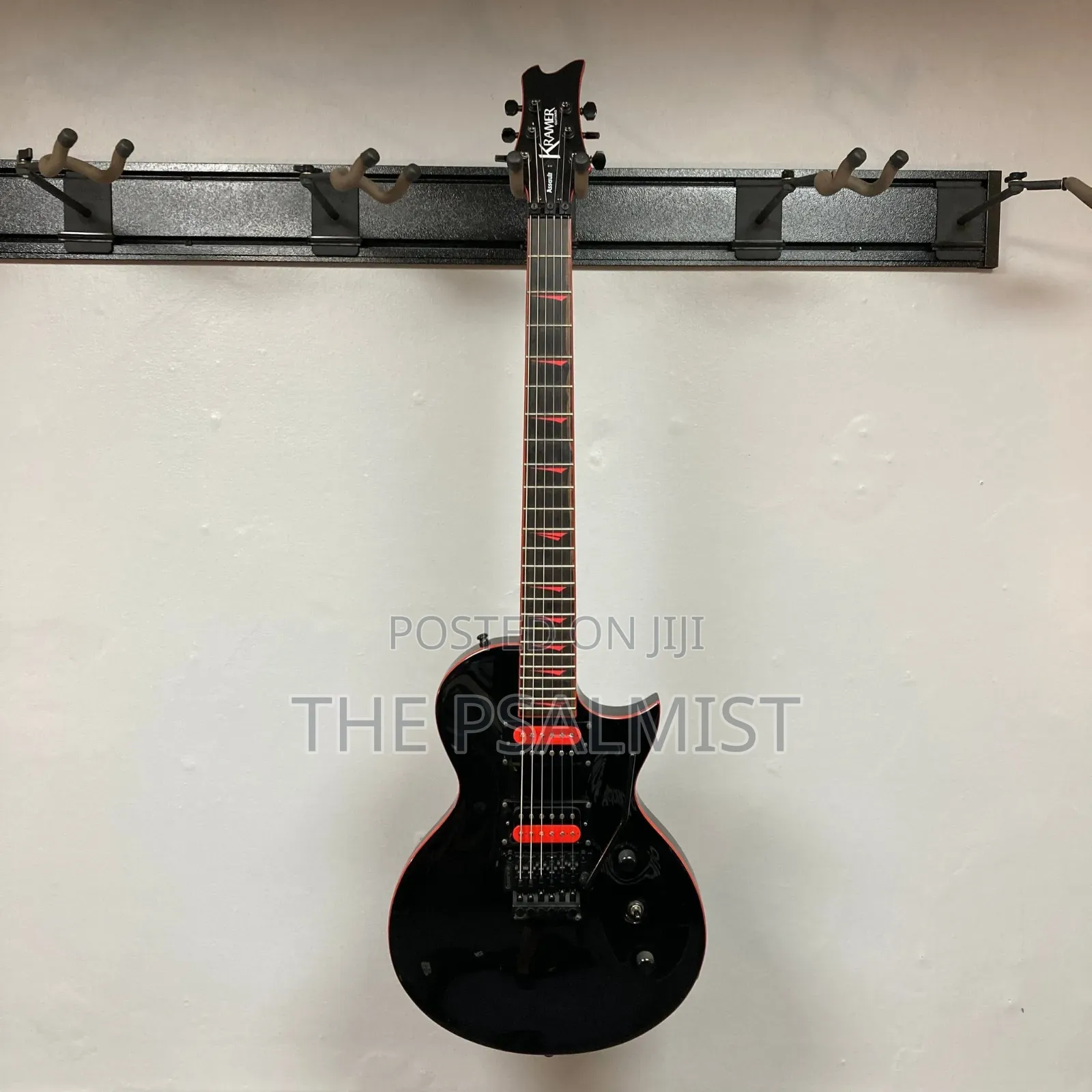 Kramer Assualt 220 Lp Guitar in Case
