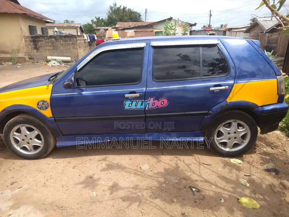 Volkswagen Golf 1999 Blue
