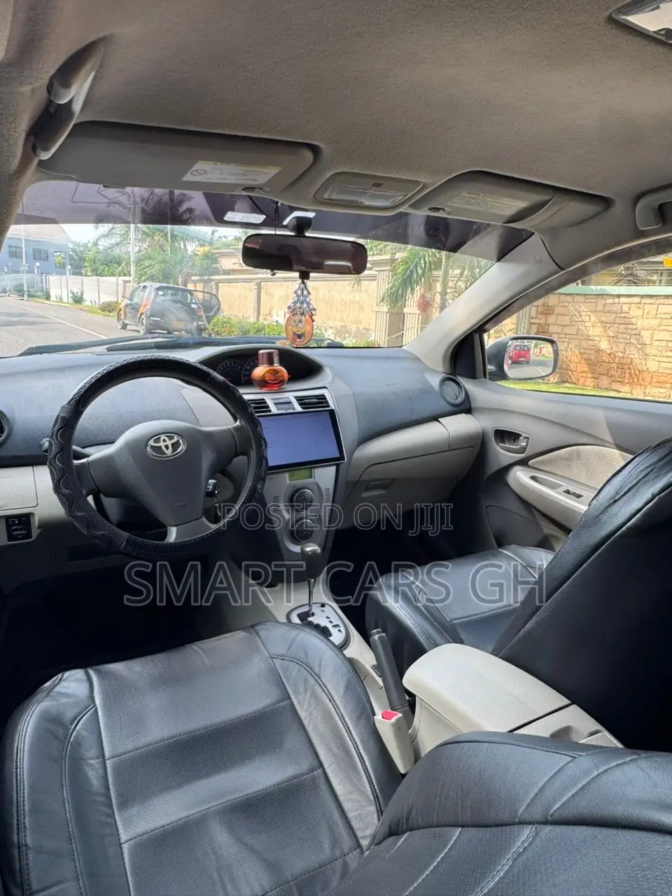 Toyota Belta 2010 Silver