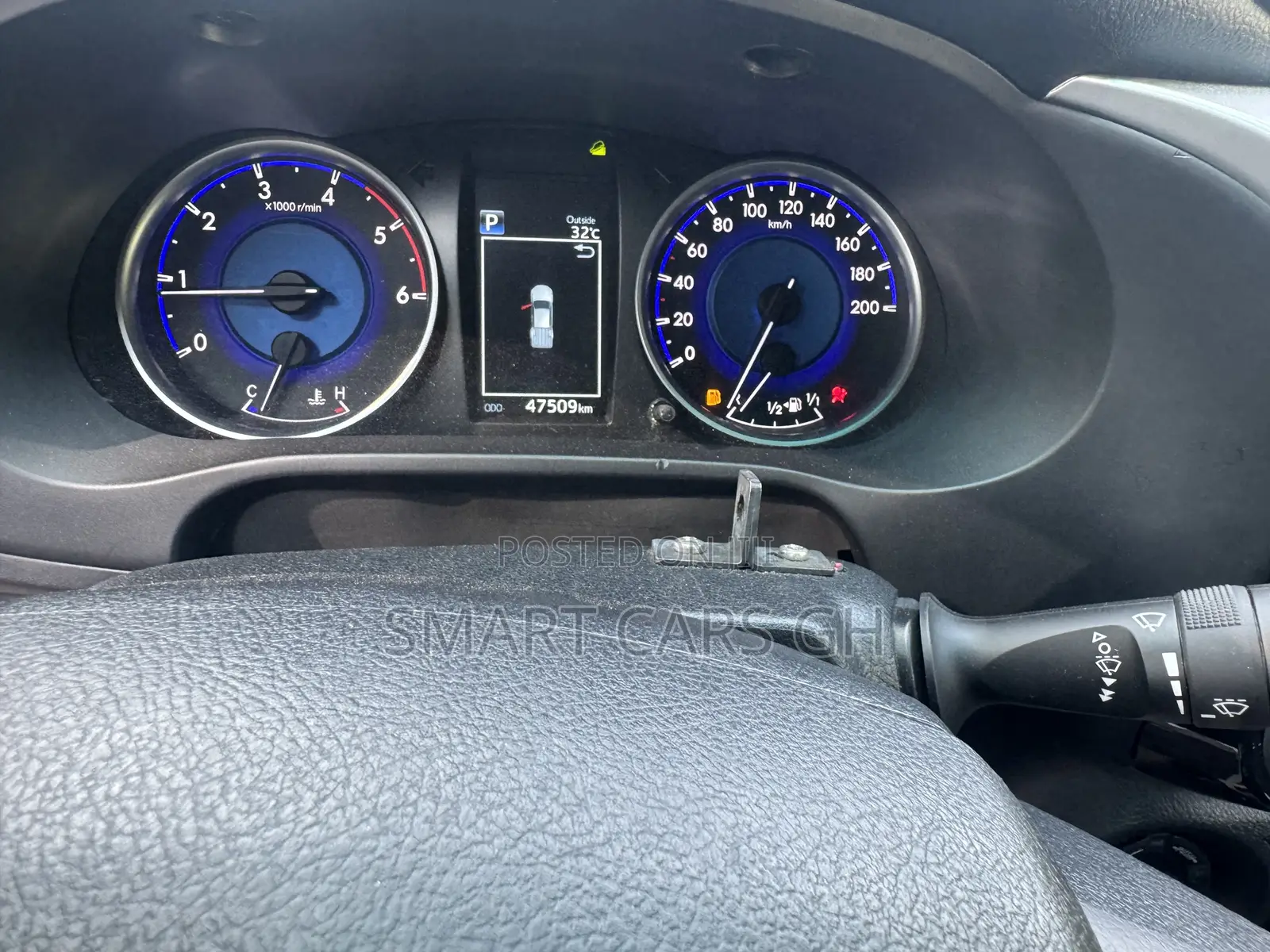 Toyota Hilux 2019 White
