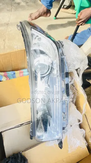Toyota Highlander Headlights