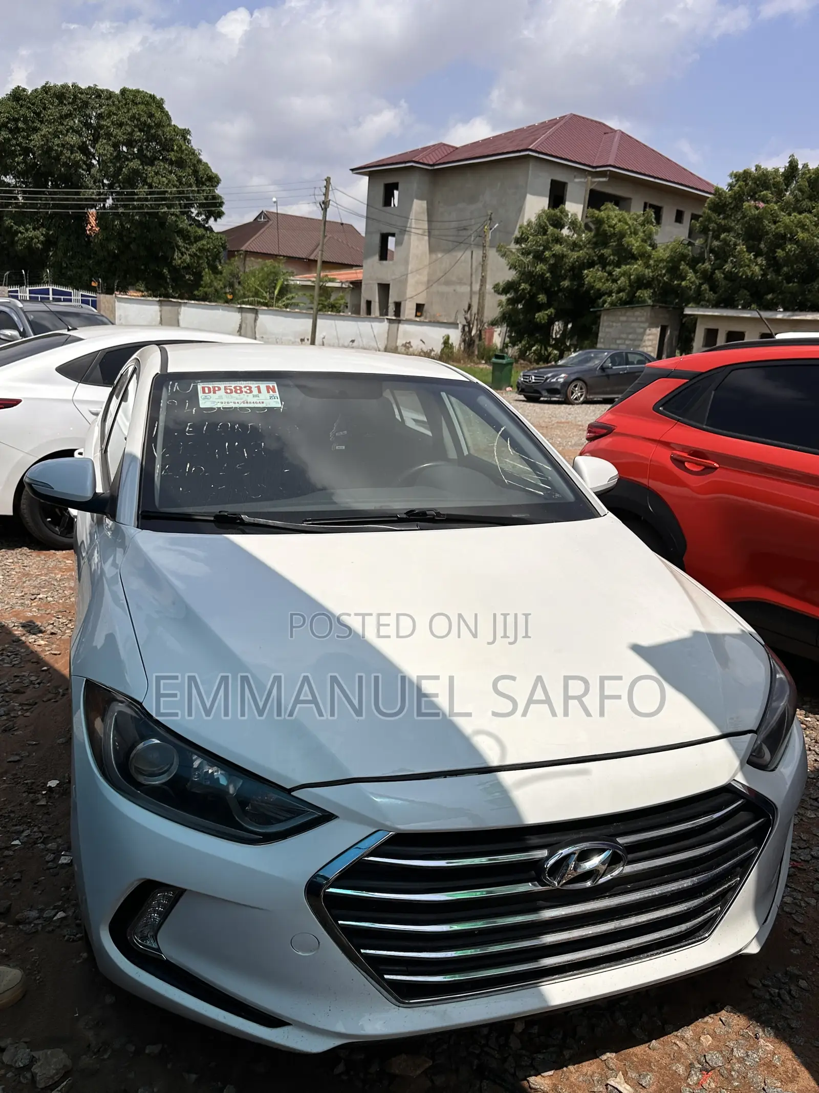 Hyundai Elantra SE Sedan FWD (2.0L 4cyl 6M) 2017 White