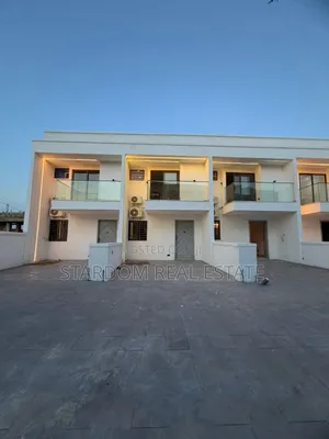 2bdrm Townhouse/Terrace in Ashaley Botwe, School Junction for sale