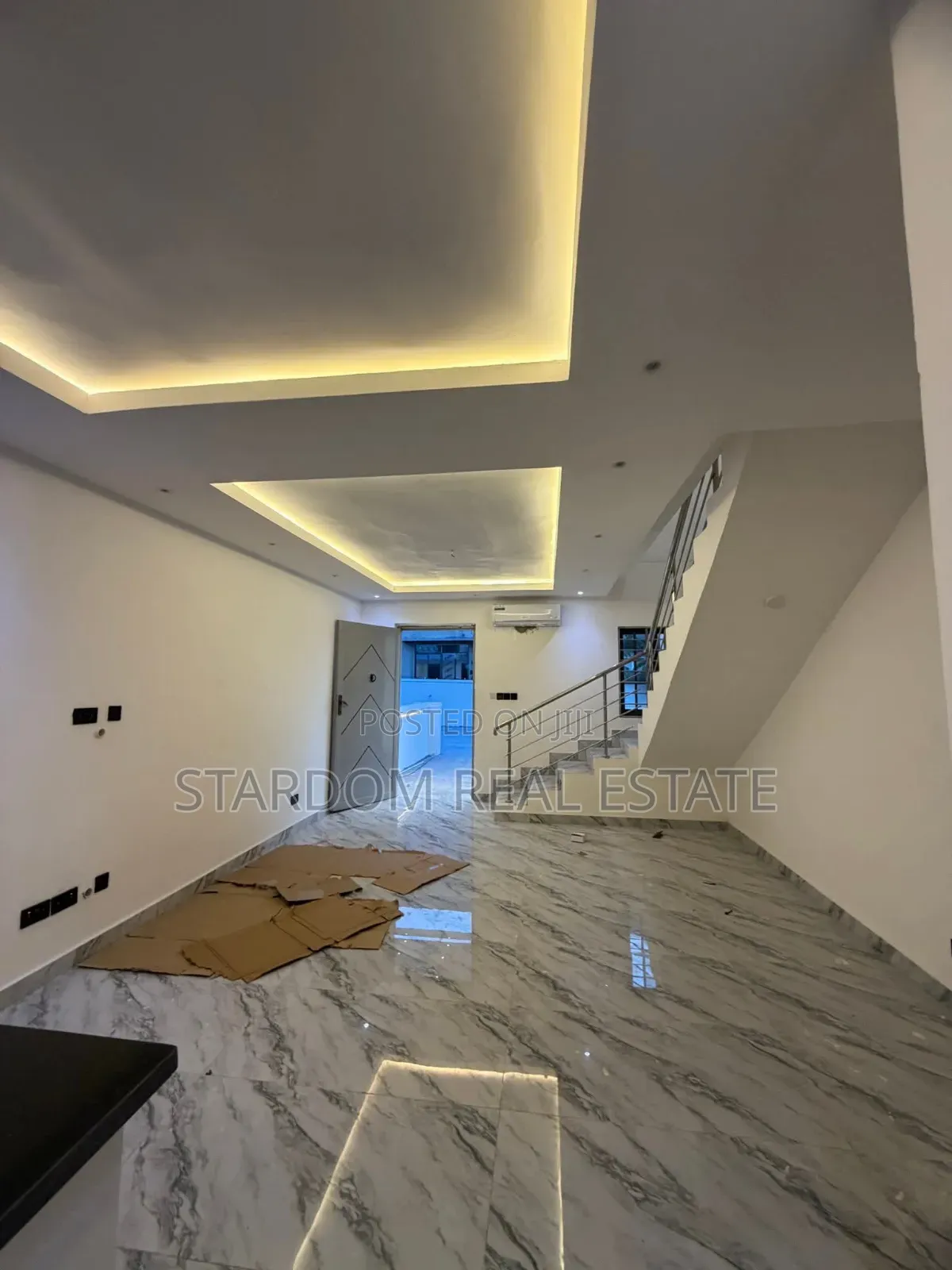 2bdrm Townhouse/Terrace in Ashaley Botwe, School Junction for sale