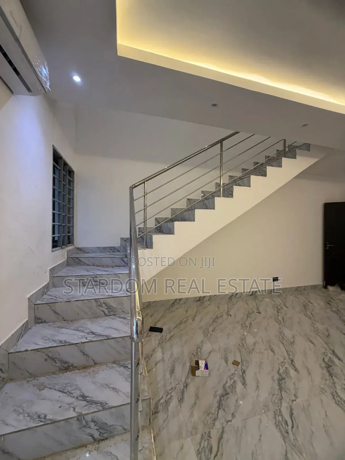 2bdrm Townhouse/Terrace in Ashaley Botwe, School Junction for sale