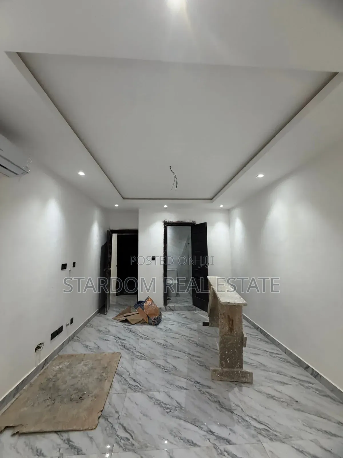 2bdrm Townhouse/Terrace in Ashaley Botwe, School Junction for sale