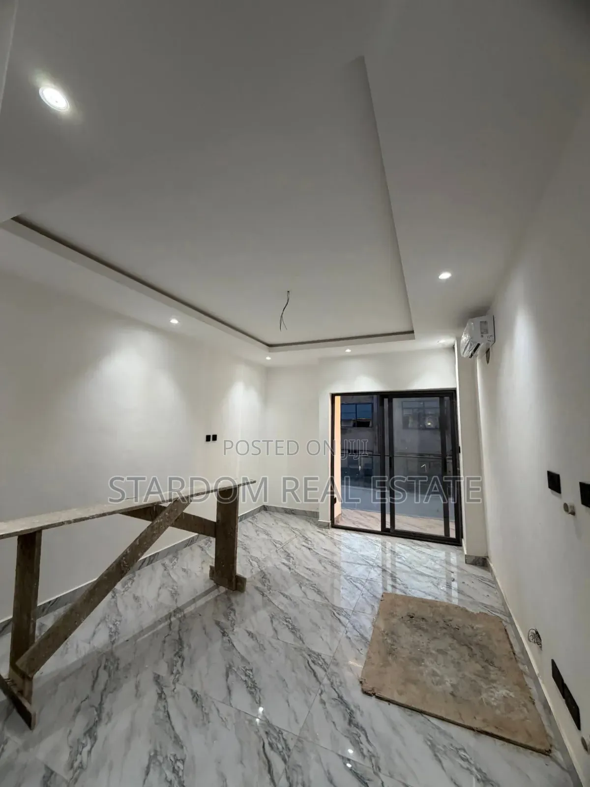 2bdrm Townhouse/Terrace in Ashaley Botwe, School Junction for sale