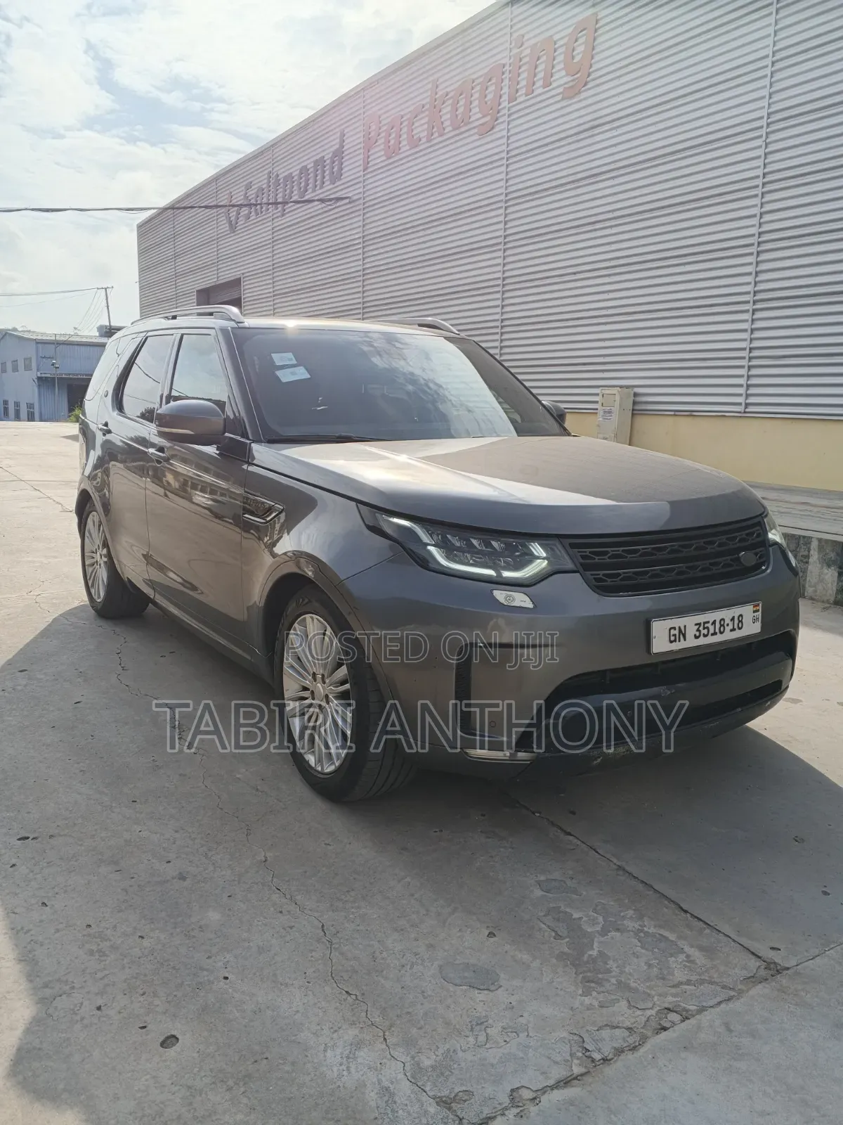 Land Rover Discovery 2018 Gray