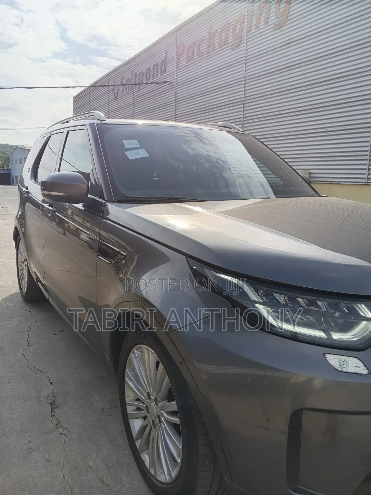 Land Rover Discovery 2018 Gray