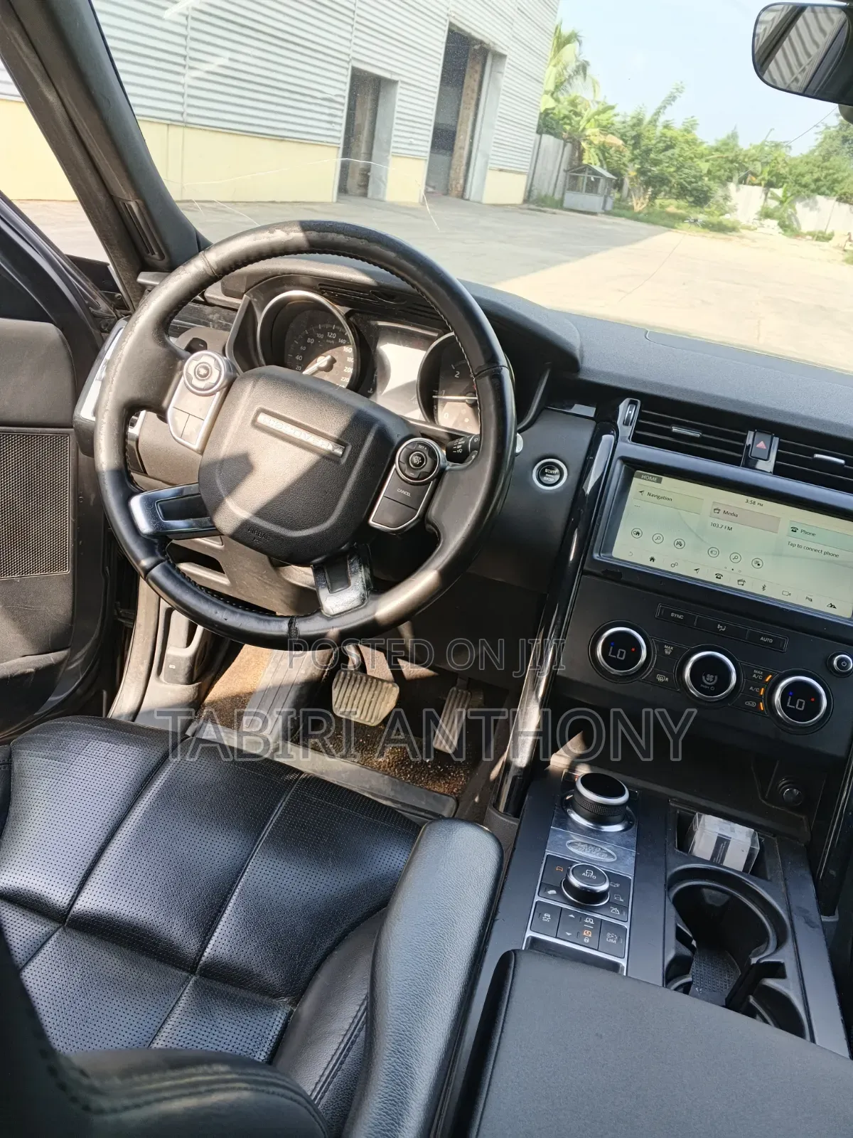 Land Rover Discovery 2018 Gray