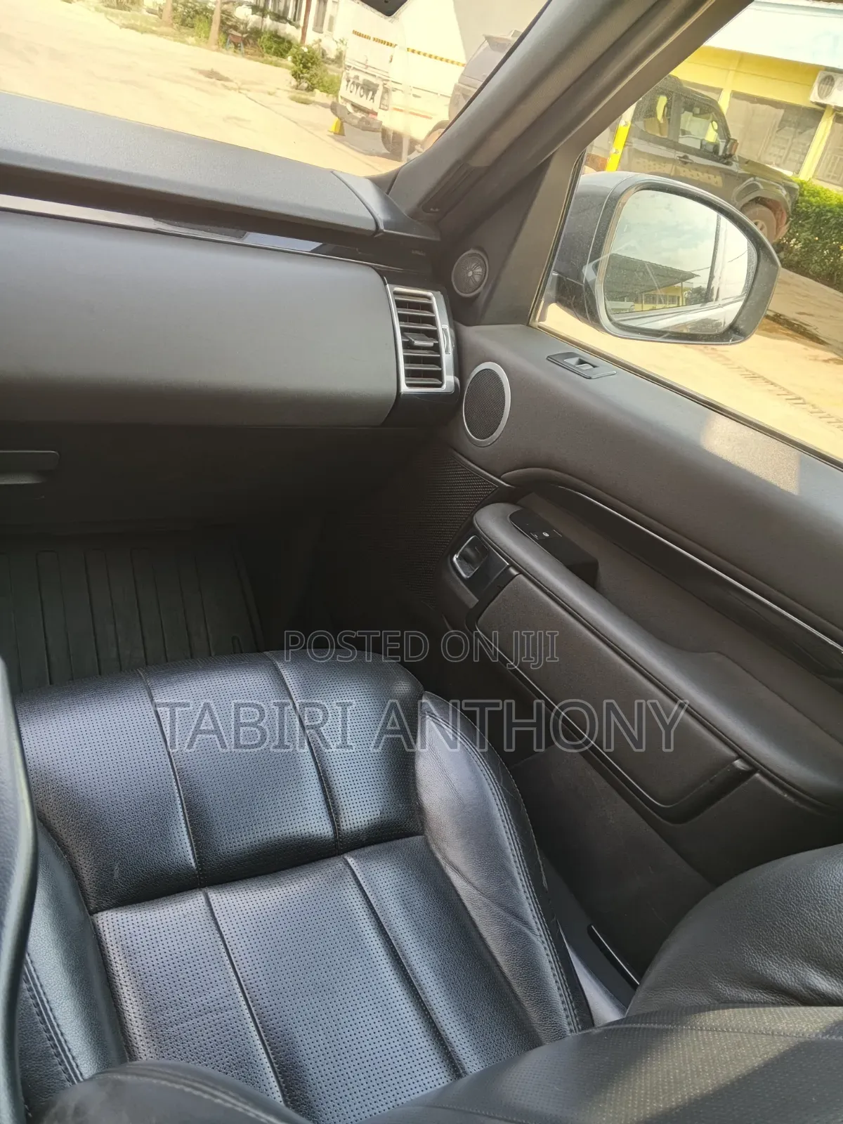 Land Rover Discovery 2018 Gray