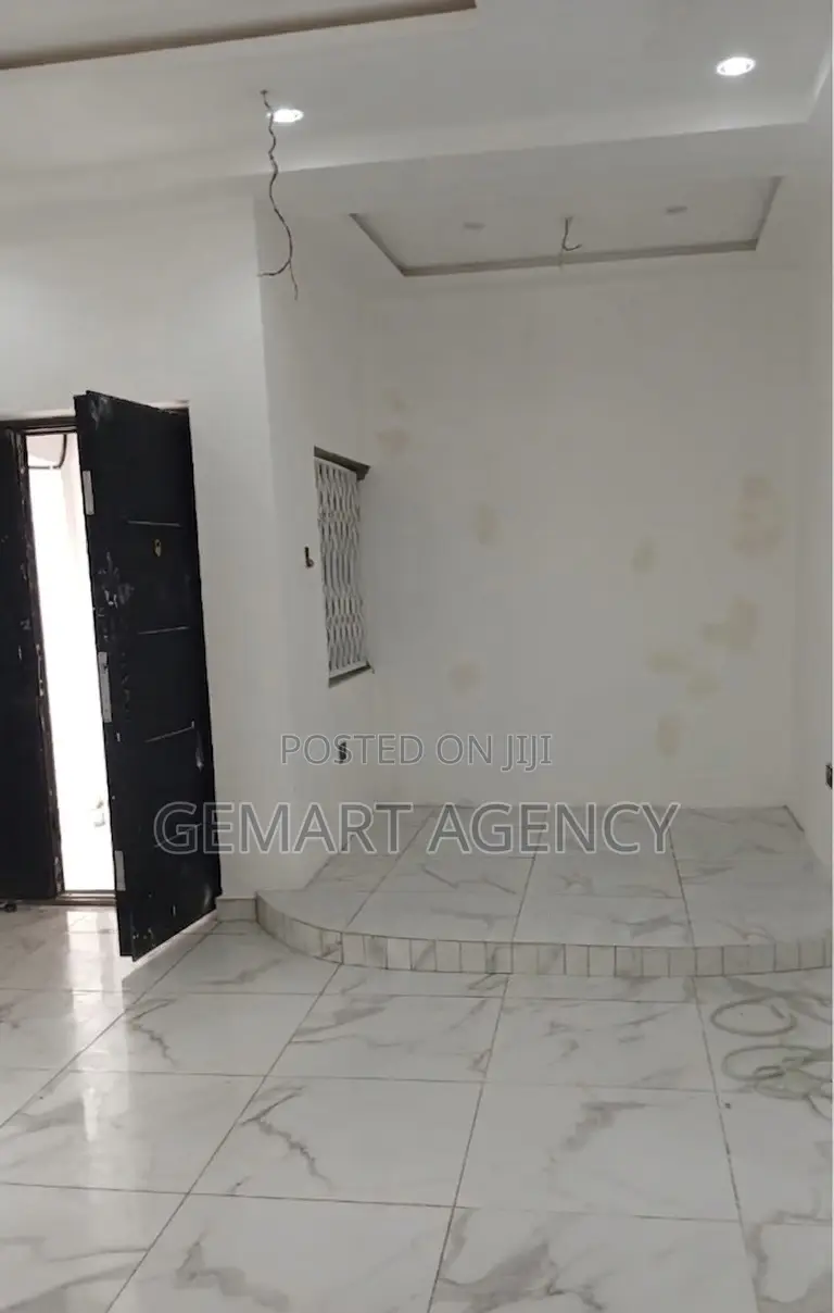 2bdrm Apartment in Acp, Kwabenya for rent