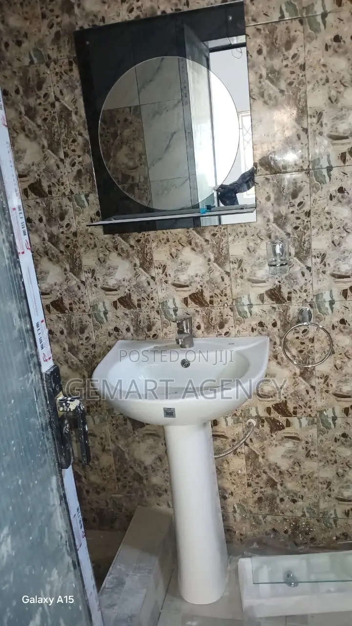 2bdrm Apartment in Acp, Kwabenya for rent