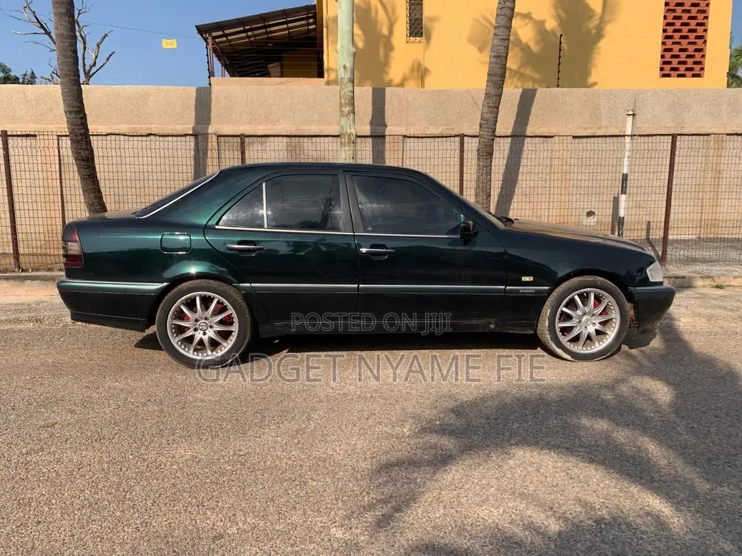 Mercedes-Benz C180 1997 Black