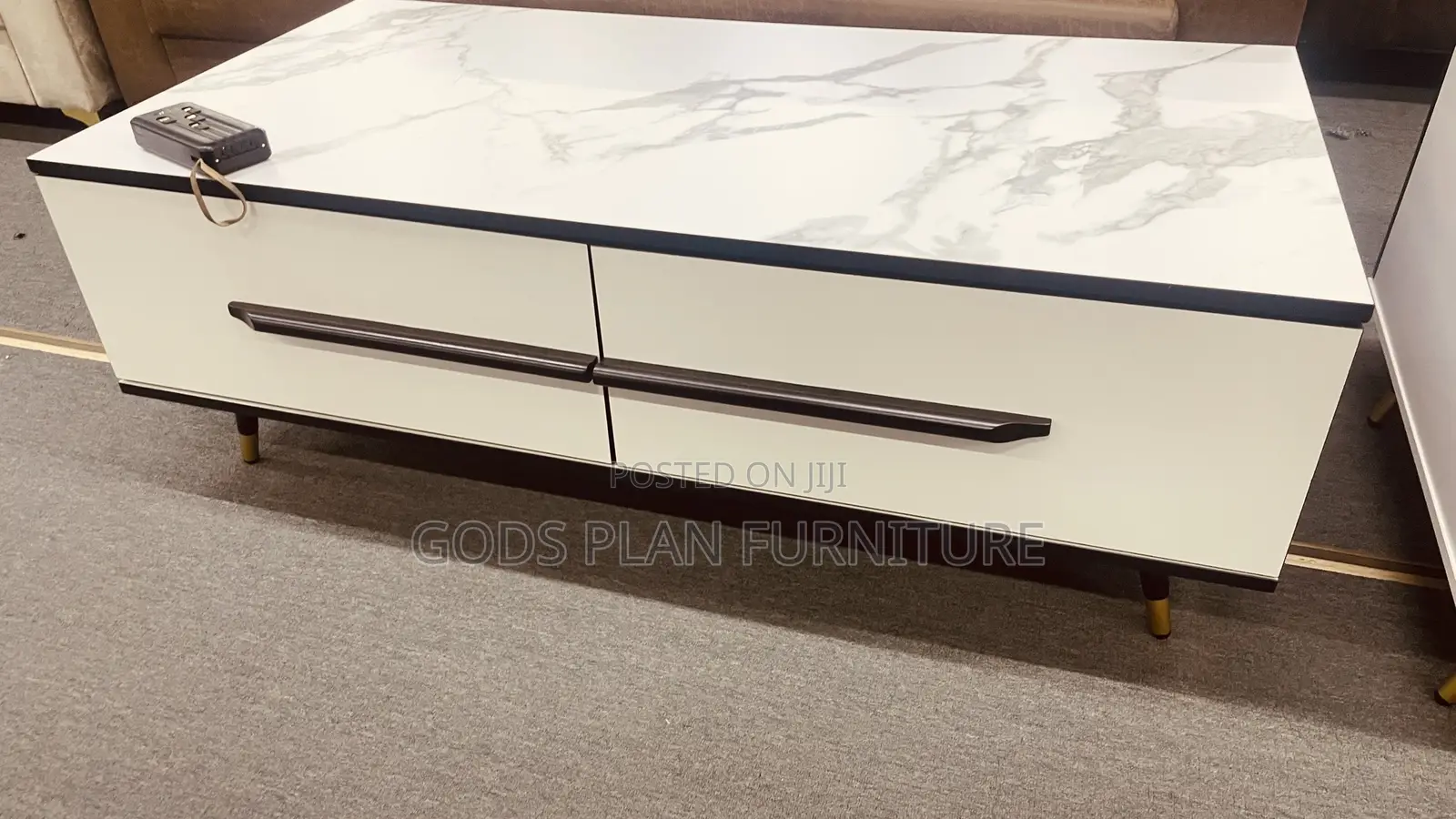 Center Table (204cj)