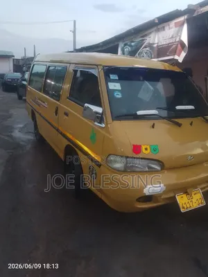 Hyundai H-100 2004 Yellow