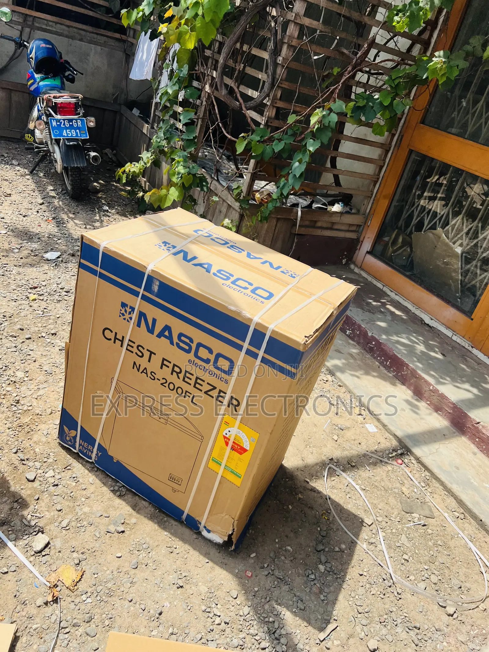 Spectacular Performance Chest Freezer Single 150l