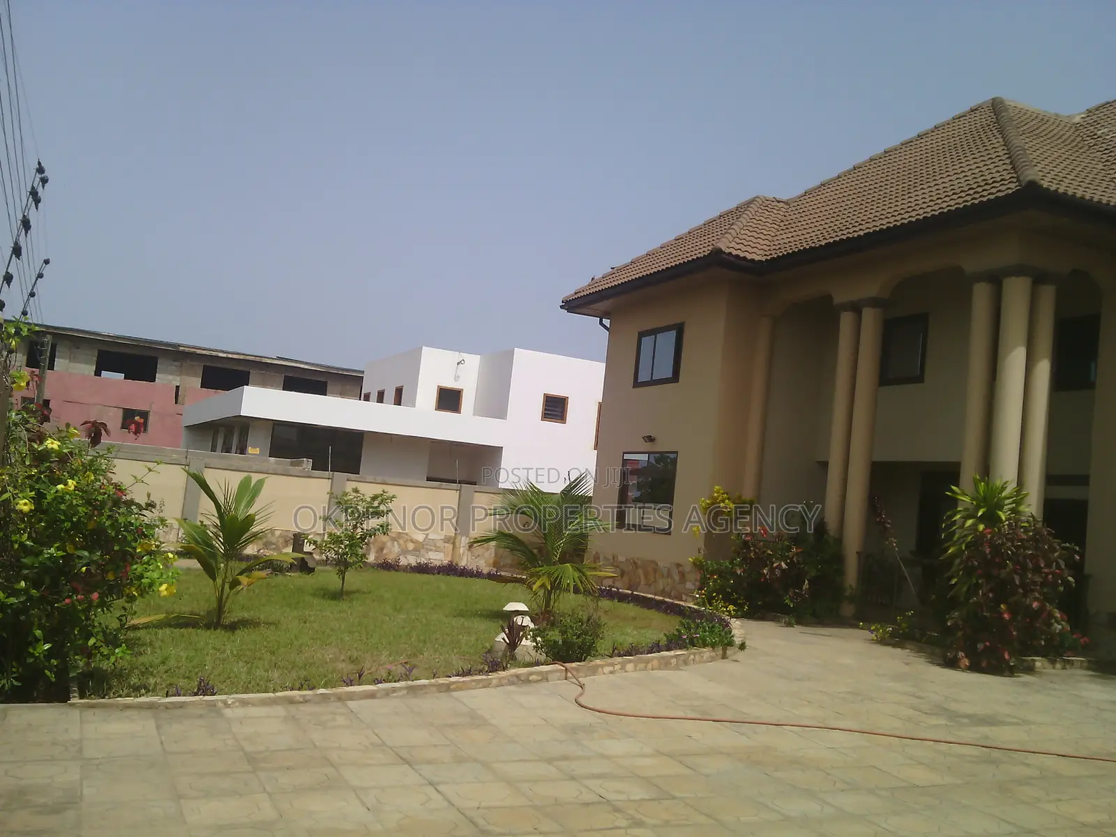 Furnished 6bdrm House in Community22, Tema Metropolitan for rent