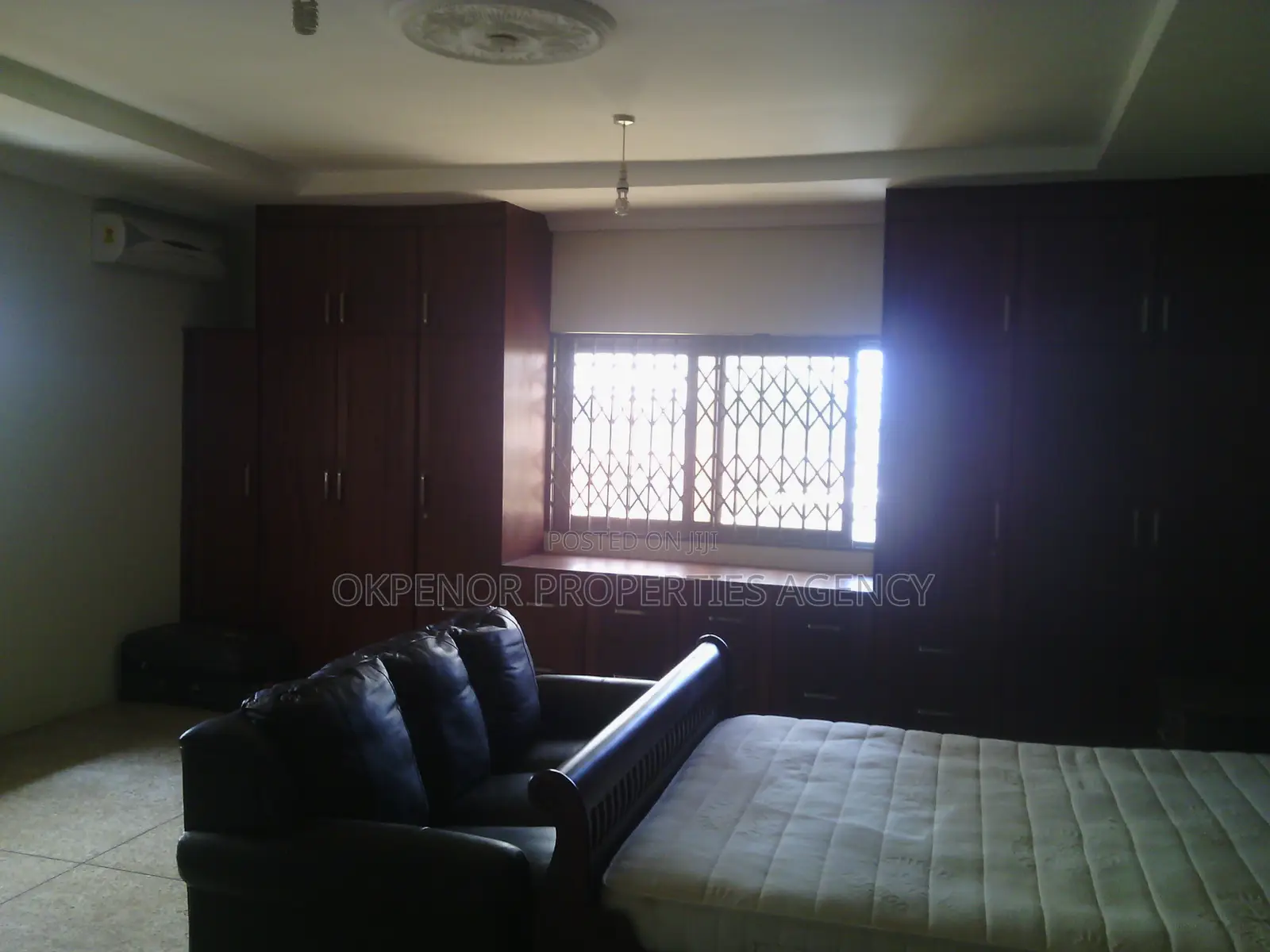 Furnished 6bdrm House in Community22, Tema Metropolitan for rent