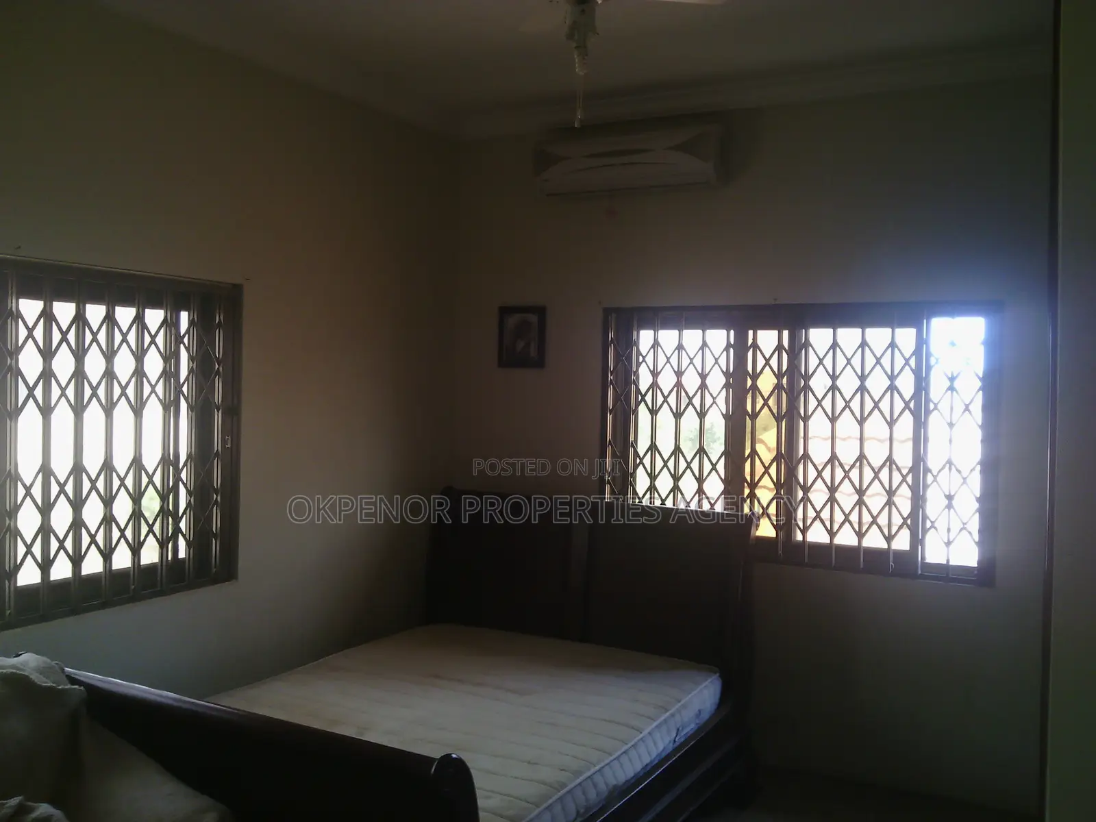 Furnished 6bdrm House in Community22, Tema Metropolitan for rent