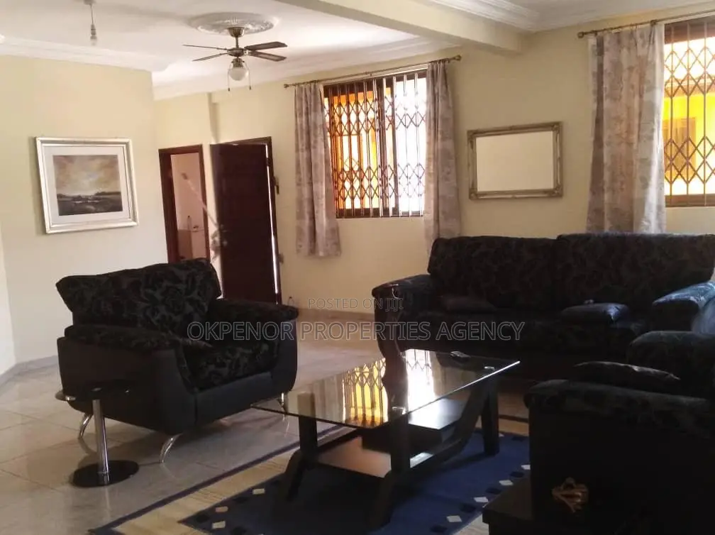 Furnished 6bdrm House in Community22, Tema Metropolitan for rent
