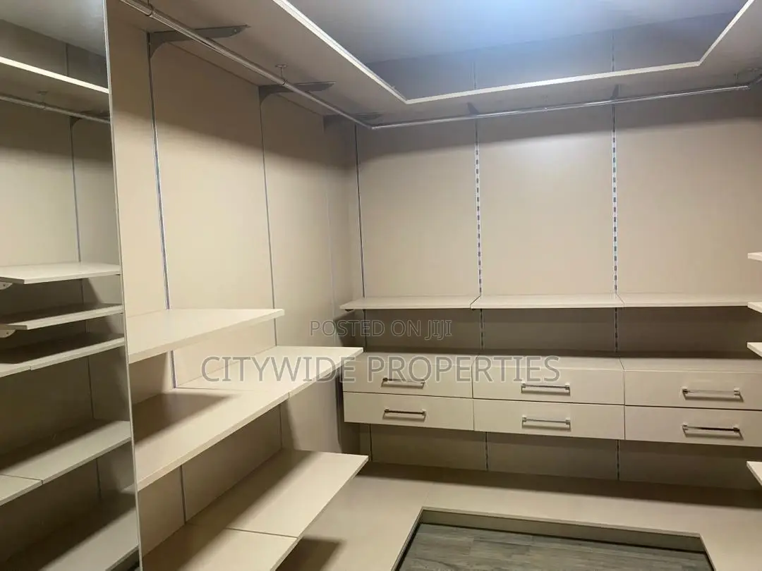 Furnished 2bdrm Apartment in Cantonments, US Embassy Area for sale