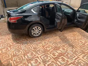 Nissan Altima 2.5 SV 4dr Sedan (2.5L 4cyl CVT) 2015 Black