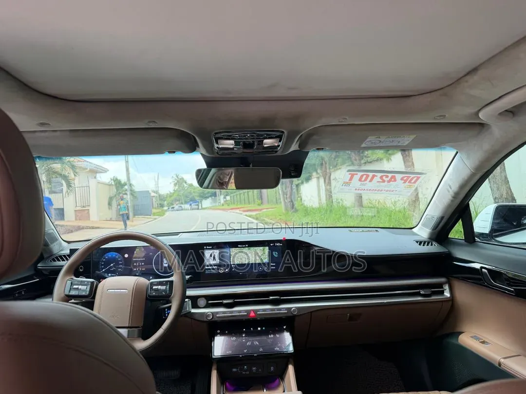 Hyundai Grandeur 2025 White