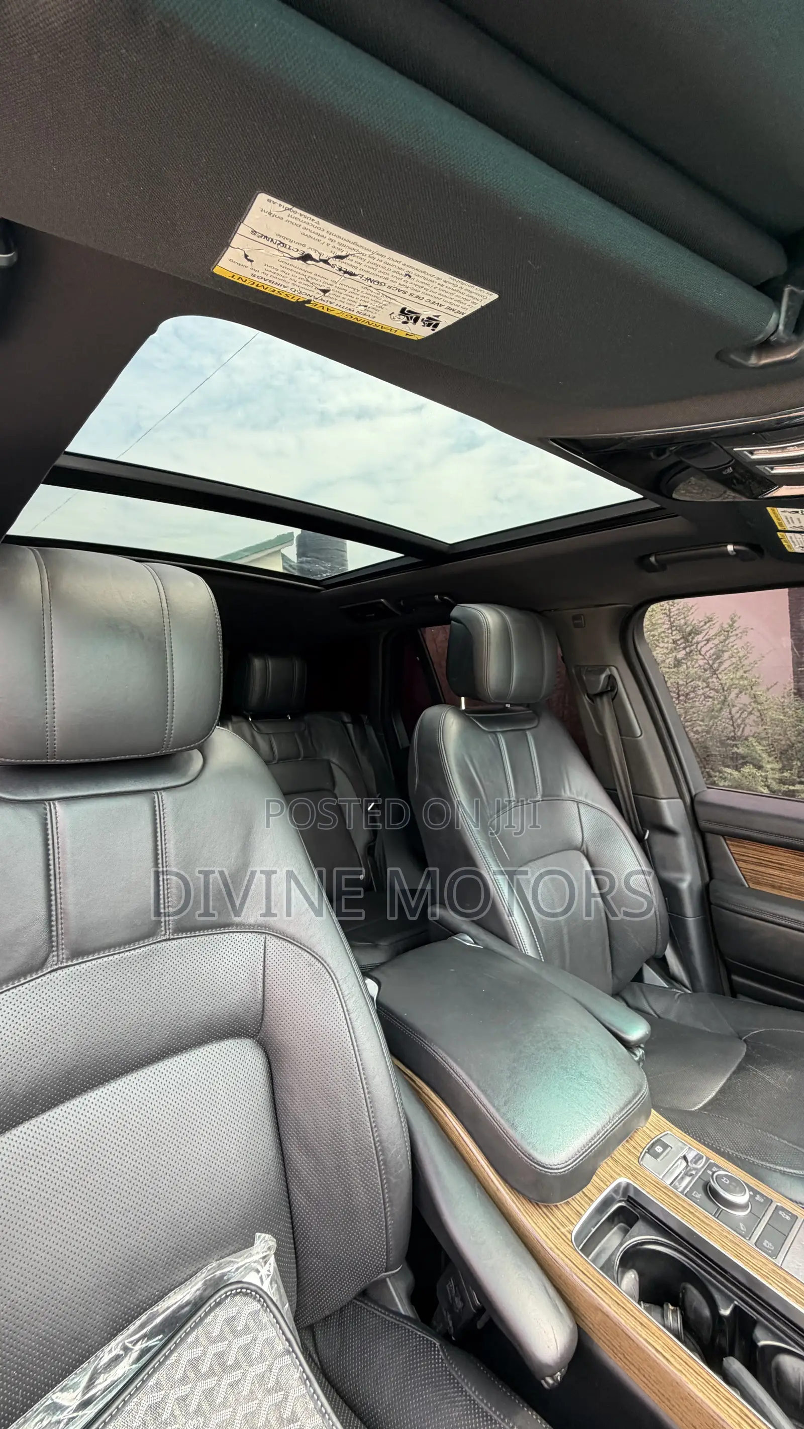 Land Rover Range Rover Vogue 2019 Black