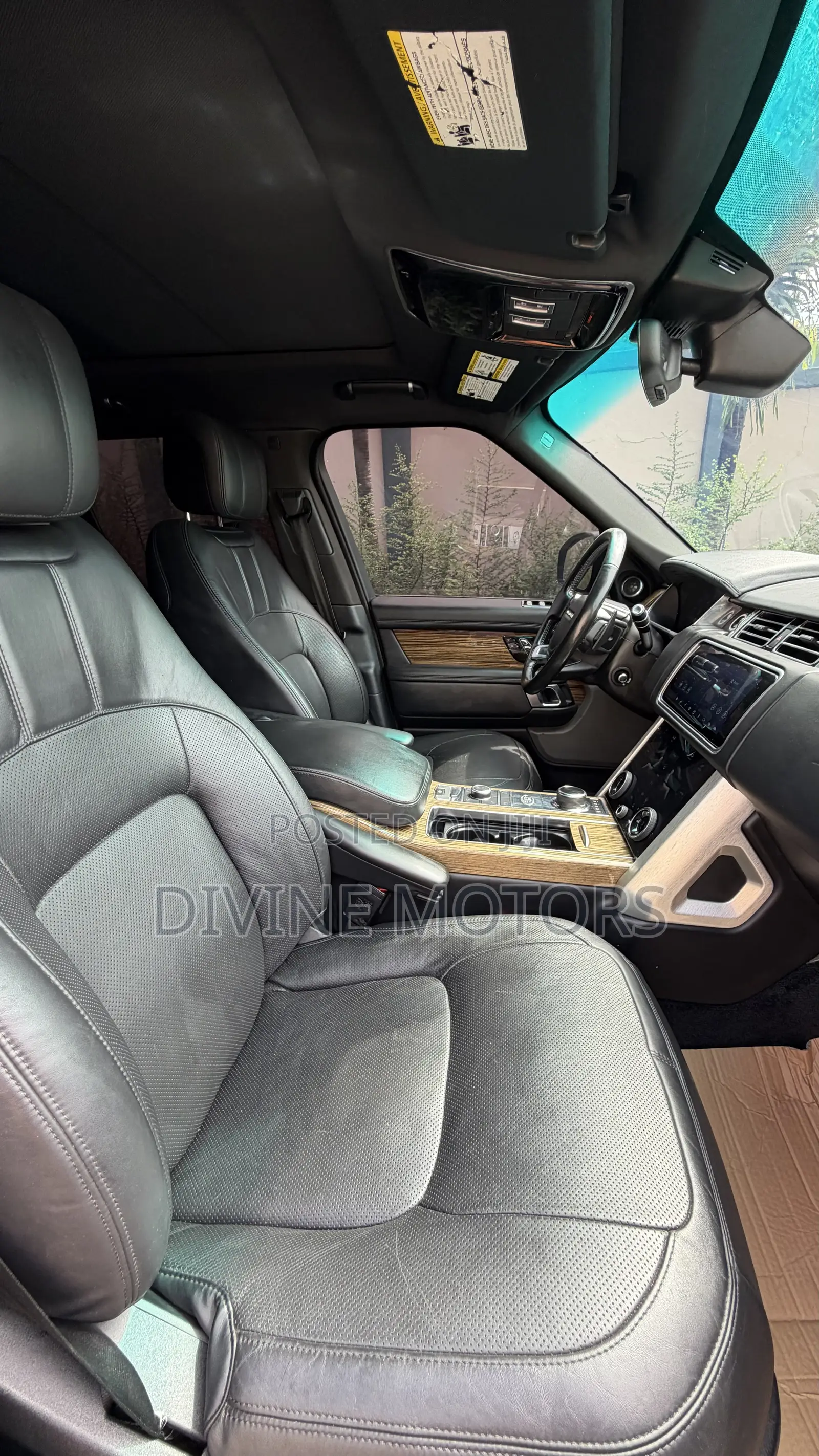 Land Rover Range Rover Vogue 2019 Black
