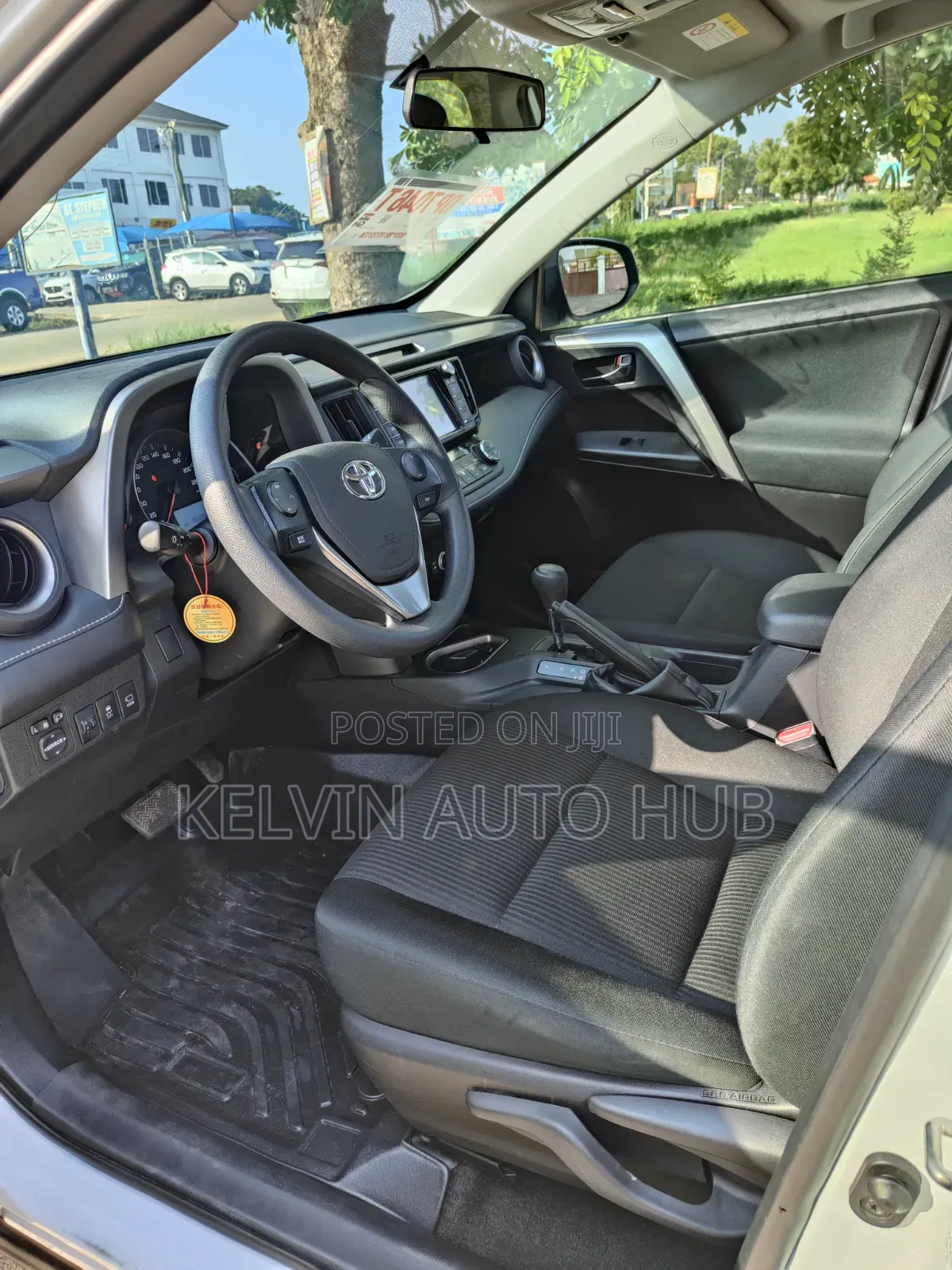 Toyota RAV4 2017 White
