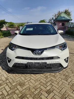 Toyota RAV4 2017 White