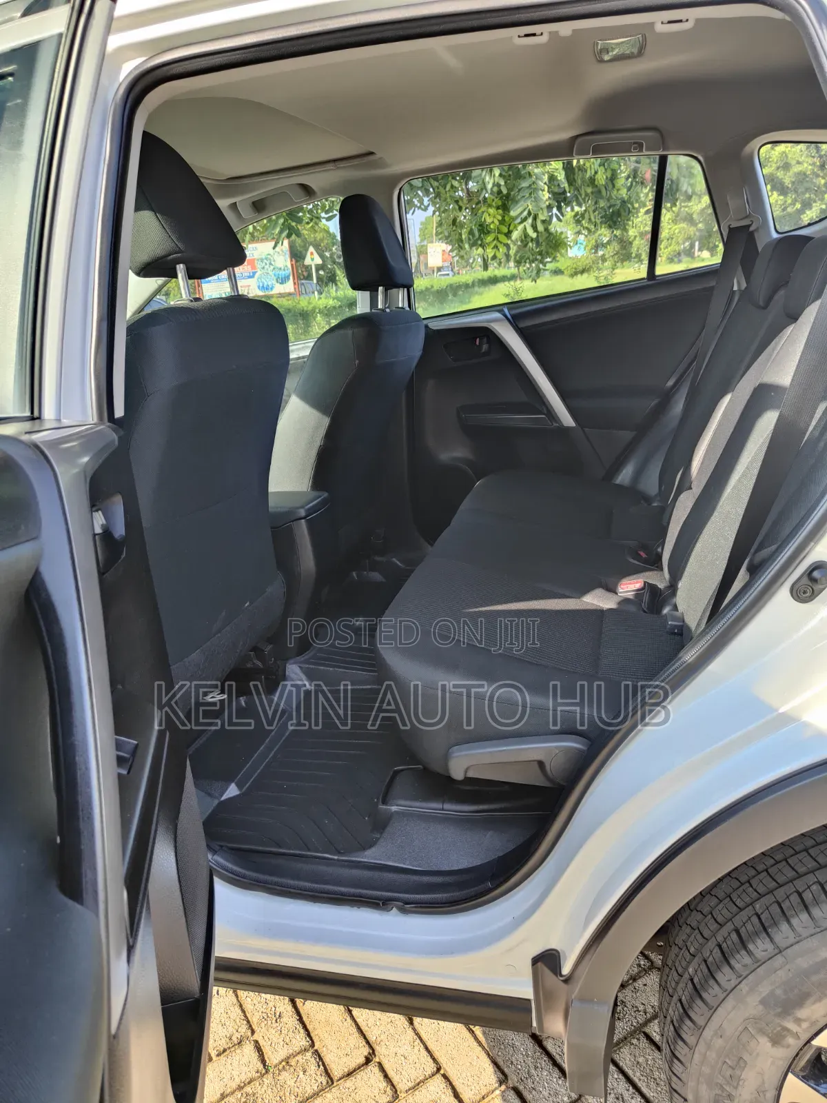 Toyota RAV4 2017 White