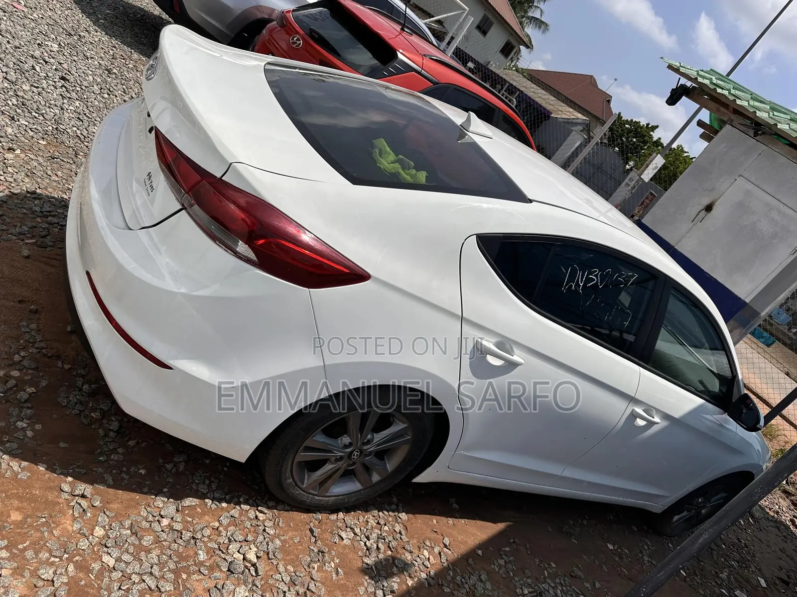 Hyundai Elantra SE Sedan FWD (2.0L 4cyl 6M) 2017 White