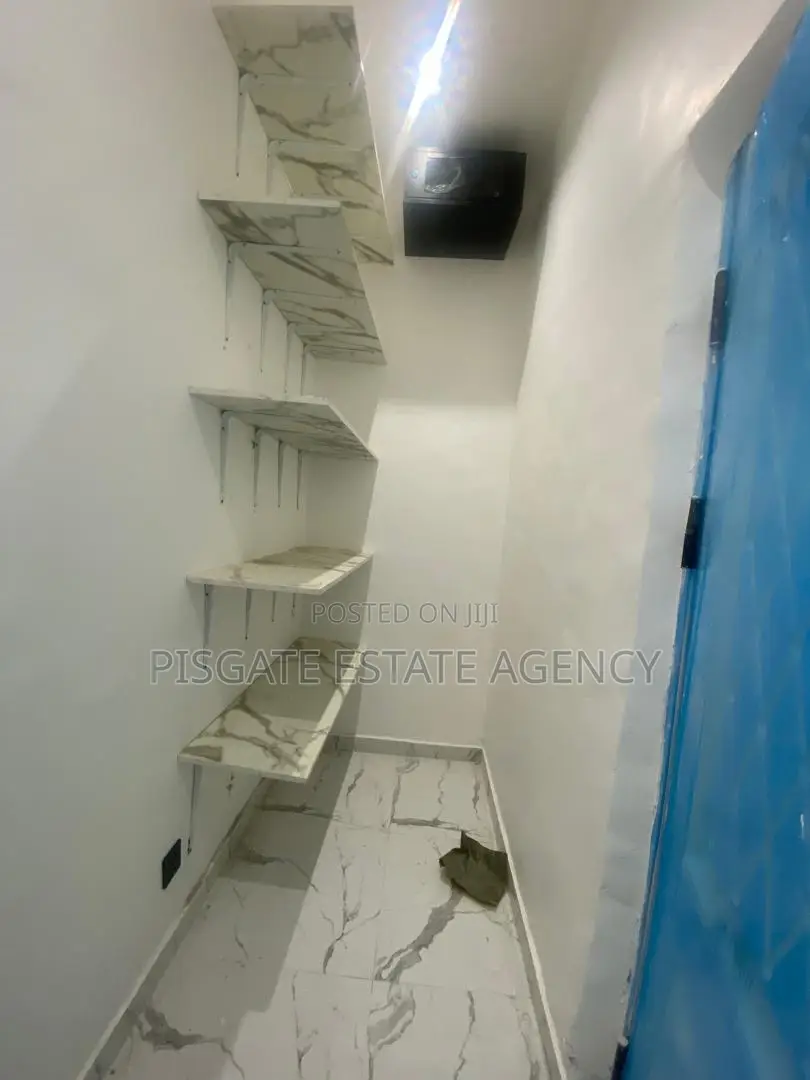 3bdrm House in Kwabenya for sale