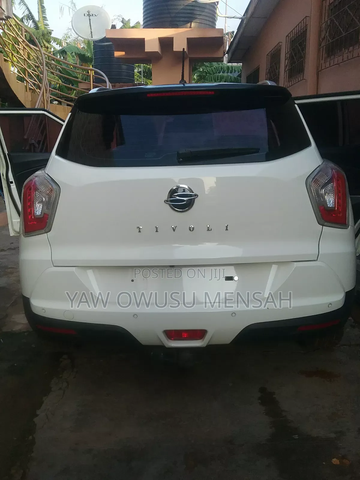 SsangYong Tivoli 2016 White