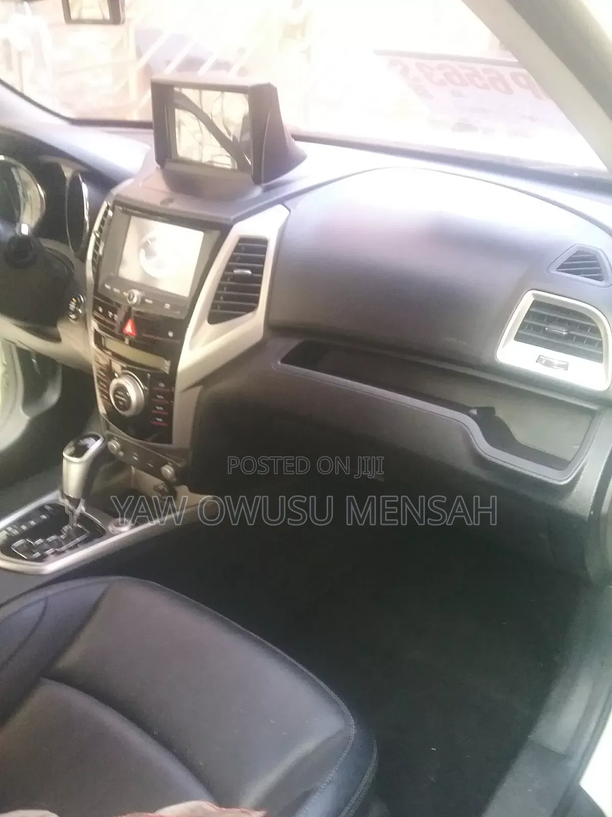 SsangYong Tivoli 2016 White